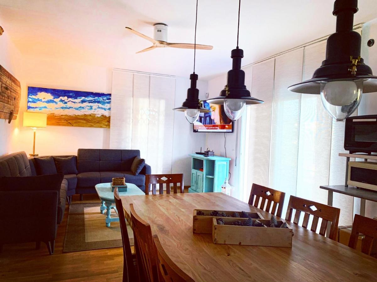 Villa Mas Blau โยเรตเดมาร์ ภายนอก รูปภาพ