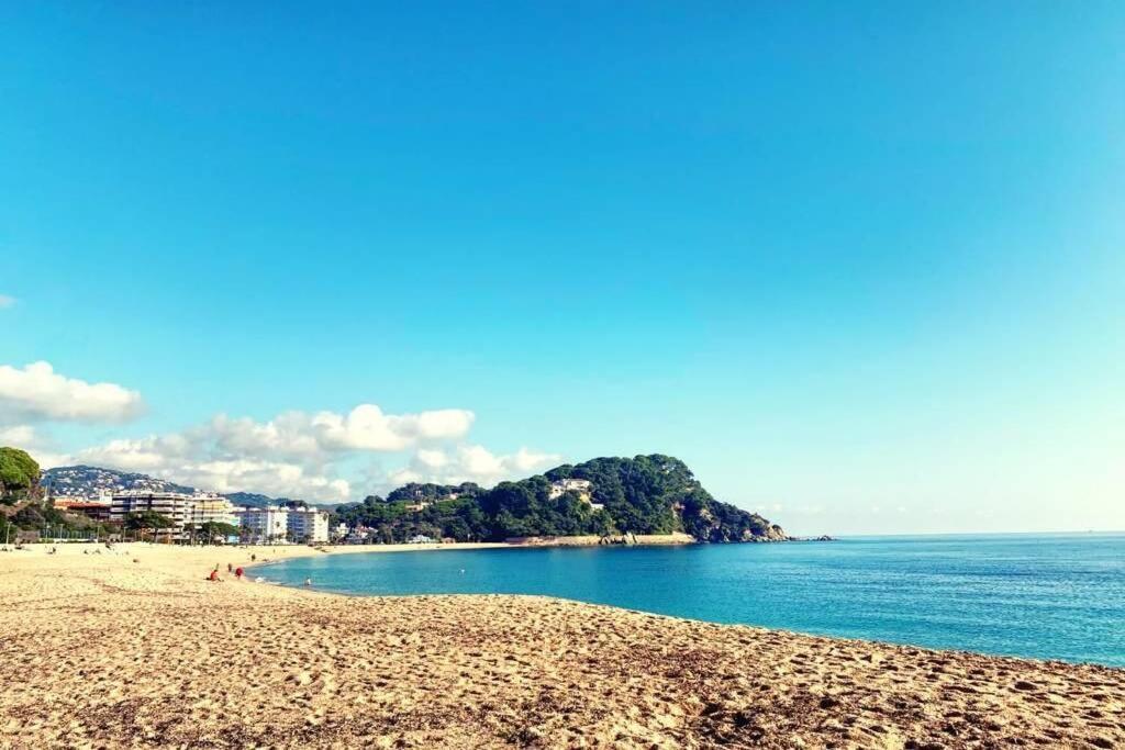 Villa Mas Blau โยเรตเดมาร์ ภายนอก รูปภาพ