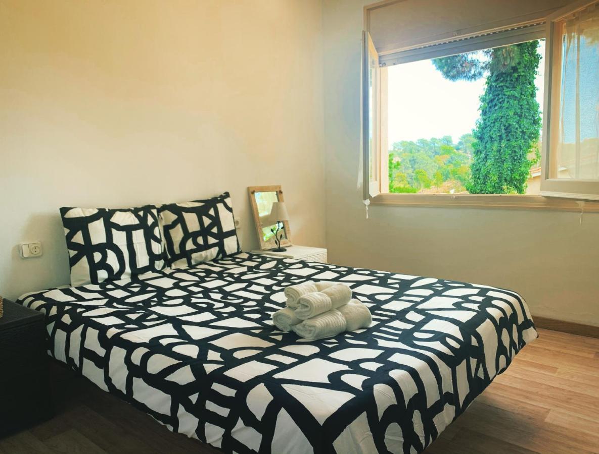 Villa Mas Blau โยเรตเดมาร์ ภายนอก รูปภาพ